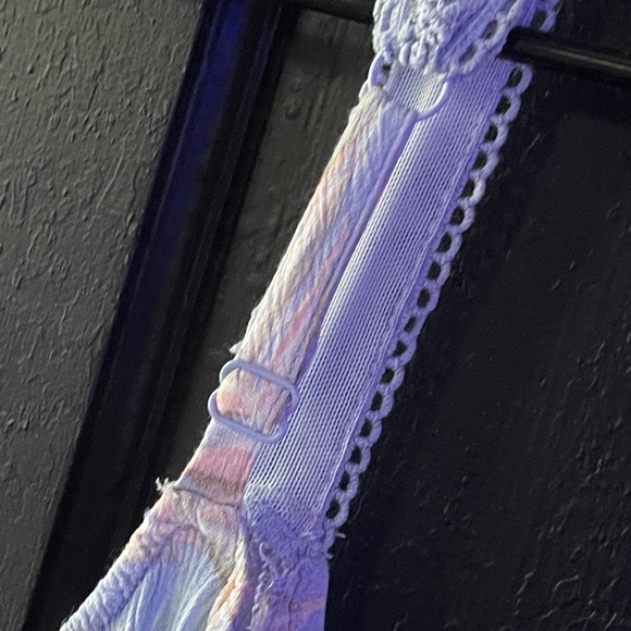 Torrid 2x off shoulder feather print top - Picture 9 of 10